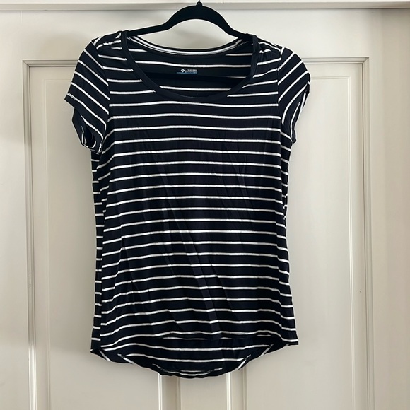 Columbia Tops - Columbia black & white striped top
